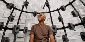 چگونه اپل اولین تجربه سلامت شنوایی سرتاسر جهان را توسعه داد؟