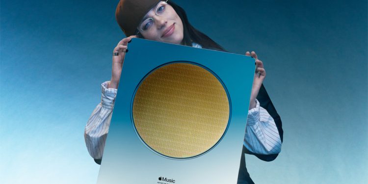 بیلی آیلیش هنرمند سال اپل موزیک در سال 2024 است